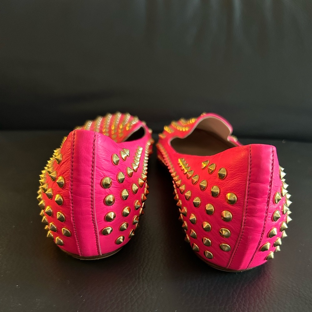 Hot pink leather loafers with gold studs - Sz 10 - Picture 3 of 5